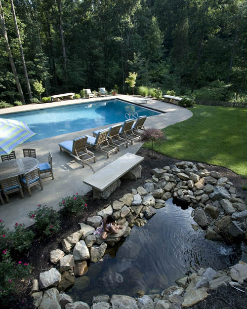 How to landscape around your swimming pool